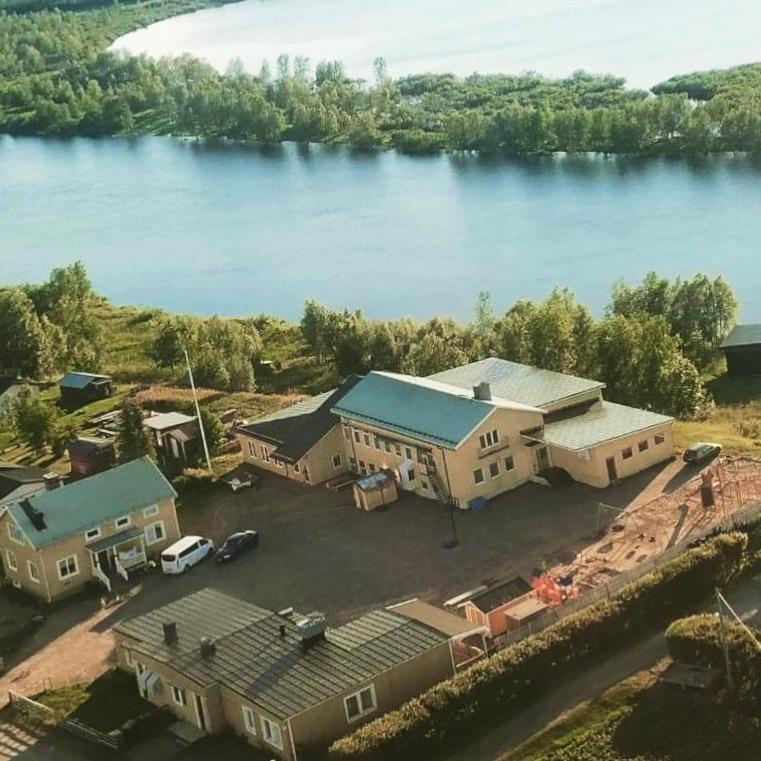 Kuttainen Lodge Karesuando ภายนอก รูปภาพ